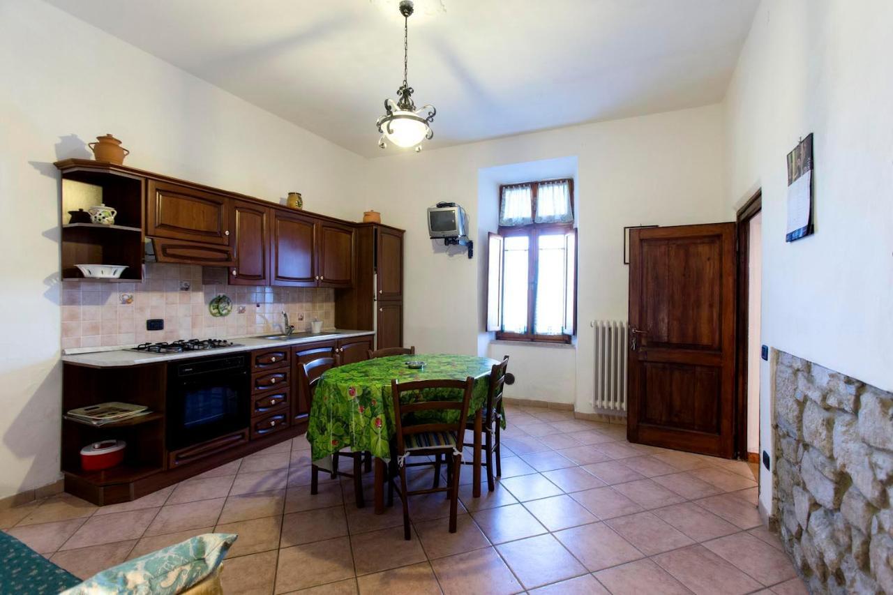 I Castagnini Lägenhet Montecatini Val di Cecina Exteriör bild
