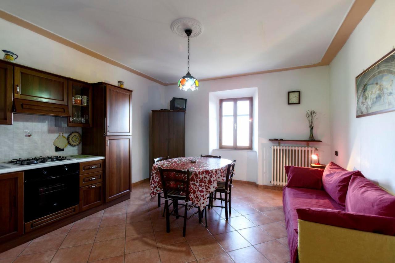 I Castagnini Lägenhet Montecatini Val di Cecina Exteriör bild