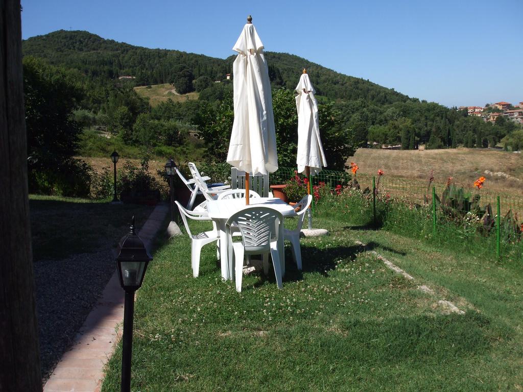 I Castagnini Lägenhet Montecatini Val di Cecina Exteriör bild
