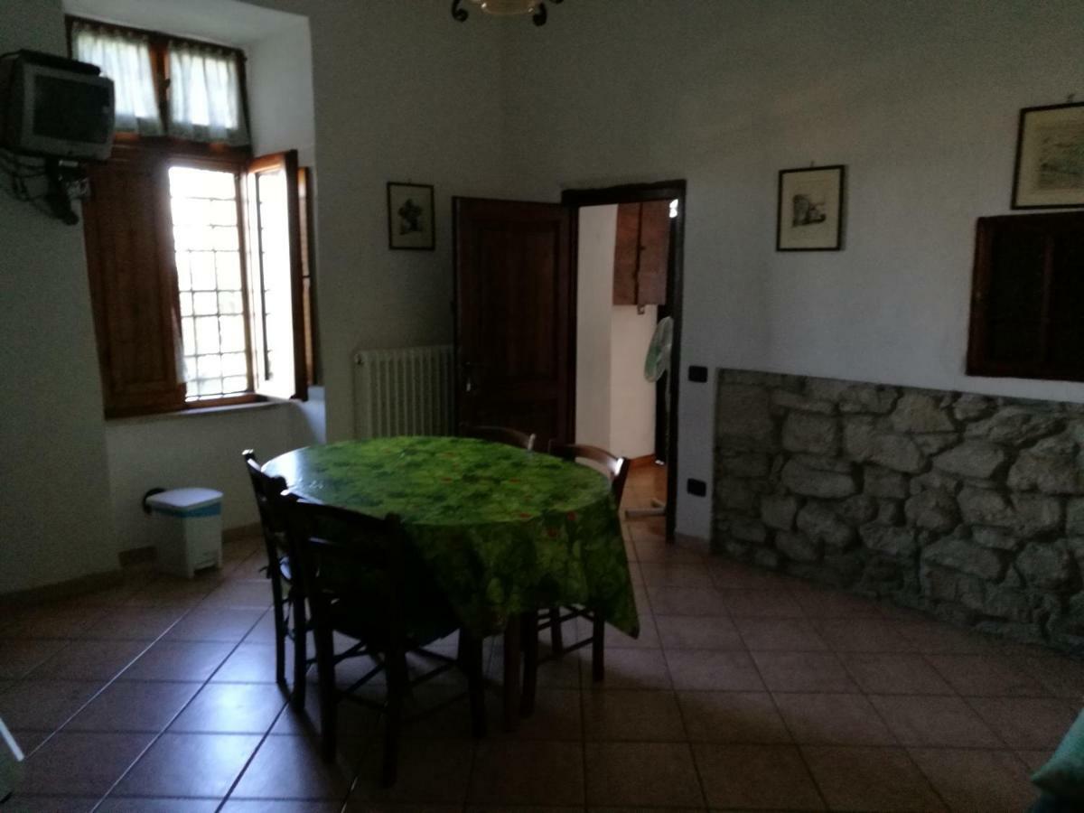 I Castagnini Lägenhet Montecatini Val di Cecina Exteriör bild